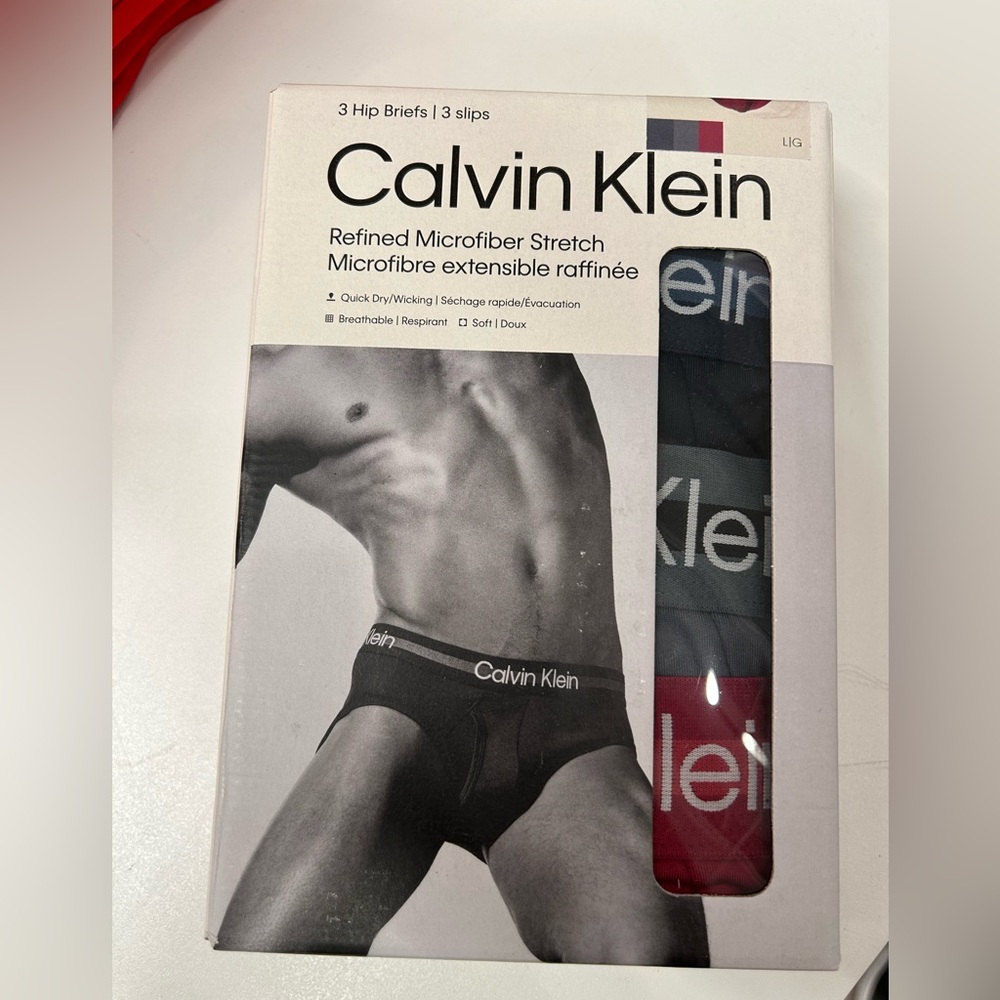 Calvin Klein refined Men Microfiber Stretch Hip Brief 3-Pack color logo